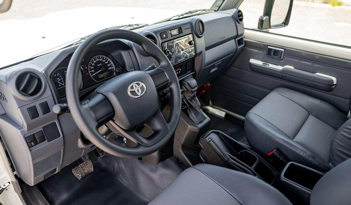 Toyota Land Cruiser 70 LC78 2.8L AT DIESEL 3DOOR 2024-9-9