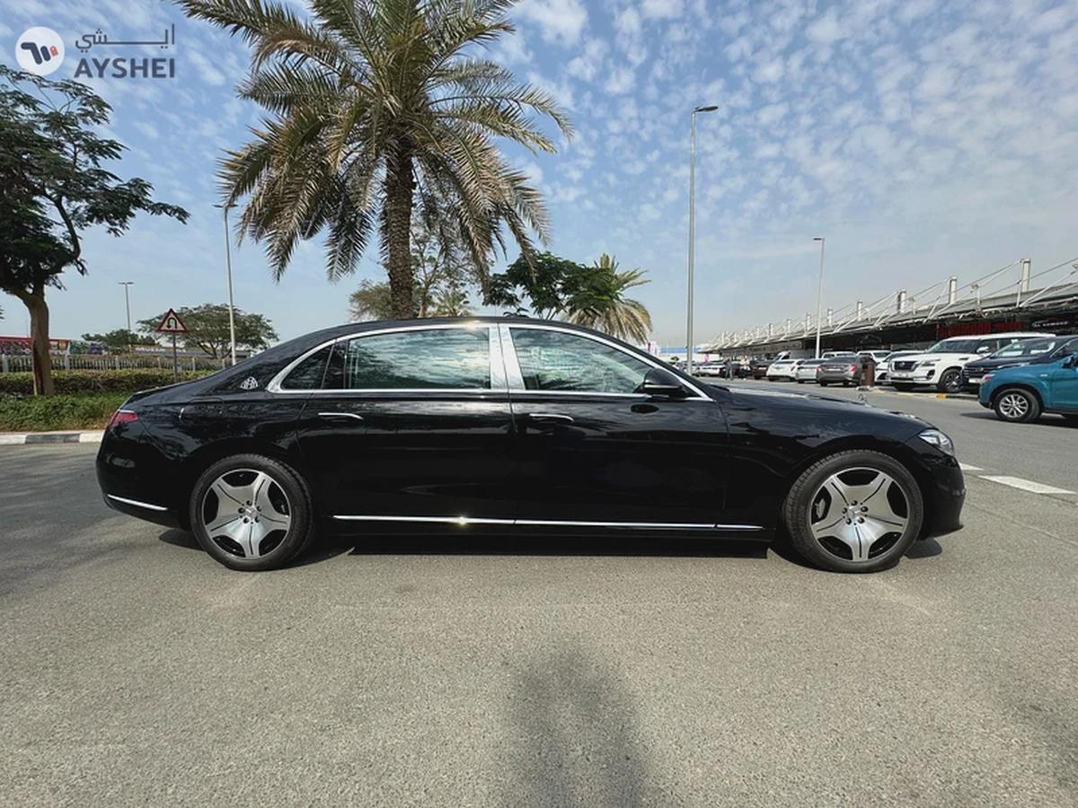 Mercedes-Benz S480 Maybach-3-3