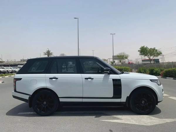 Range Rover Vogue Supercharged **2014** GCC Spec