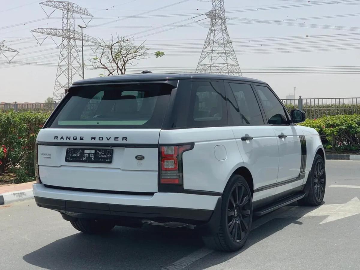 Range Rover Vogue Supercharged **2014** GCC Spec-11-11