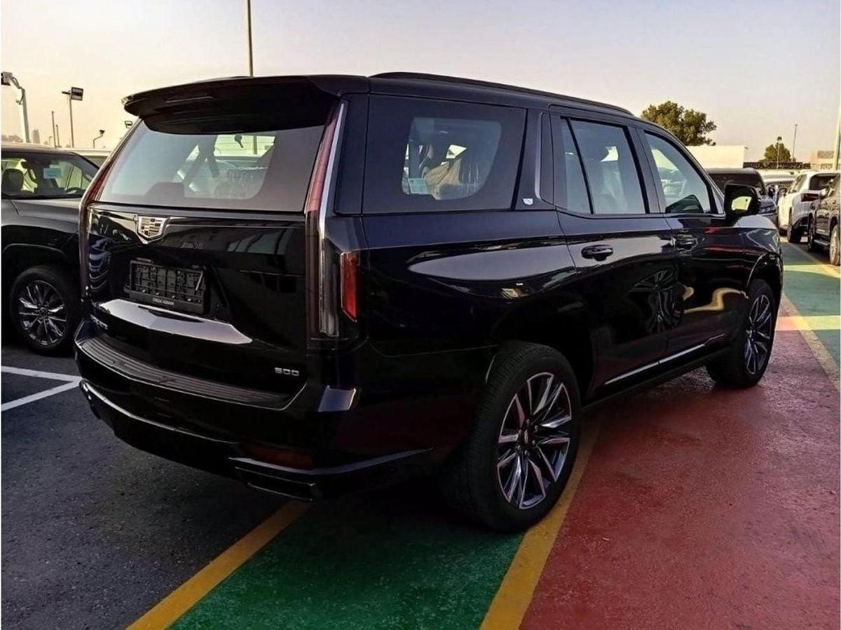 Cadillac Escalade Cadillac Escalade V8 6.2L SUV-6-6