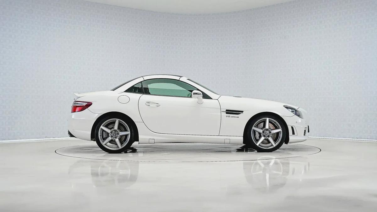 Special Offer | Super Low KM, AMG Performance Package | SLK 55 AMG Roadster-3-3