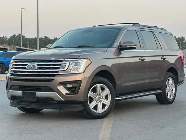 فورد اكسبديشن 2018 مواصفات خليجية بحالة جيدة