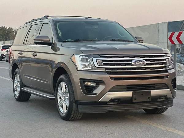 فورد اكسبديشن 2018 مواصفات خليجية بحالة جيدة