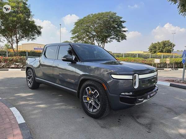 RIVIAN R1T 2023 EV