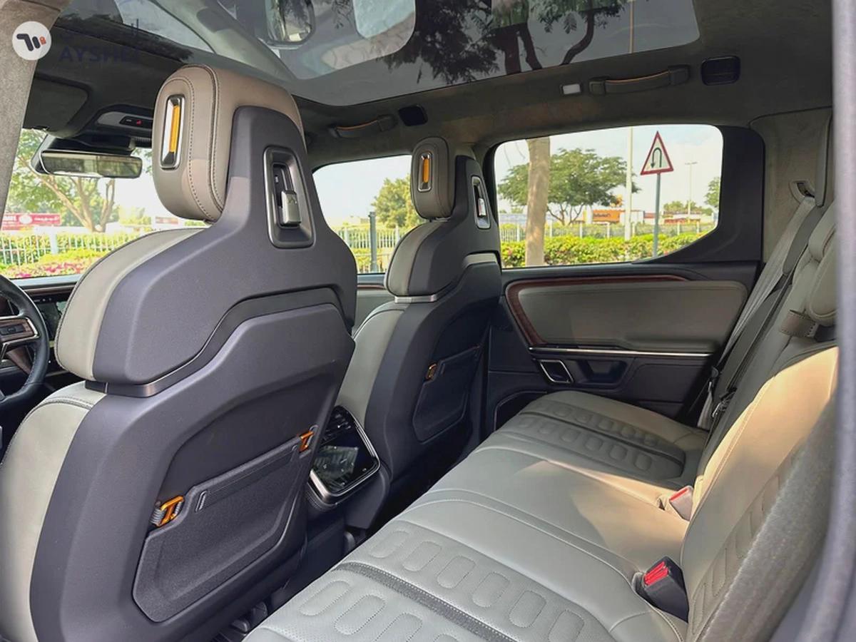 RIVIAN R1T 2023 EV-13-13