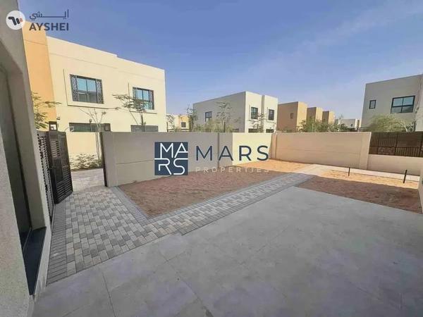 Luxury 5badroom villa available for rent: 170k