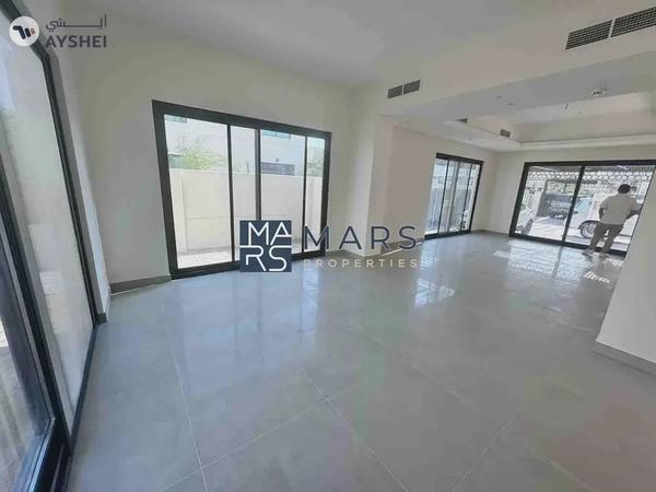 Luxury 5badroom villa available for rent: 170k