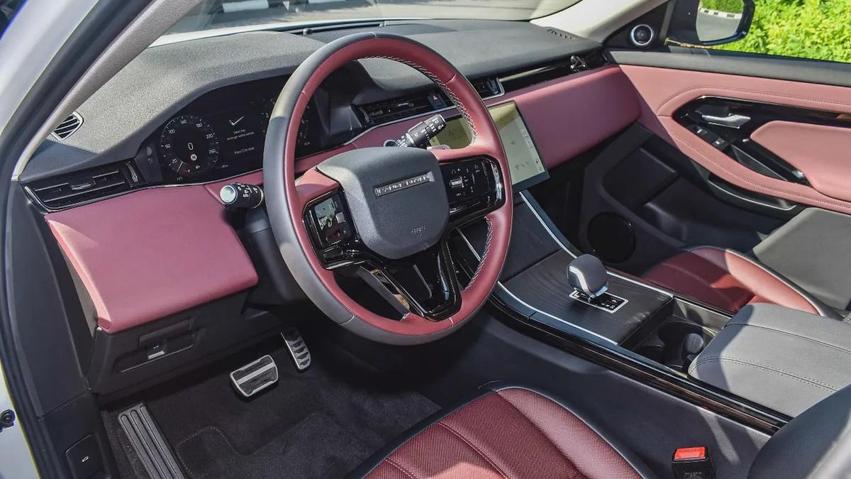RANGE ROVER EVOQUE SE P250 DYNAMIC 2025!! FIVE YEARS WARRANTY!! THREE YEARS SERVICE CONTRACT-5-5