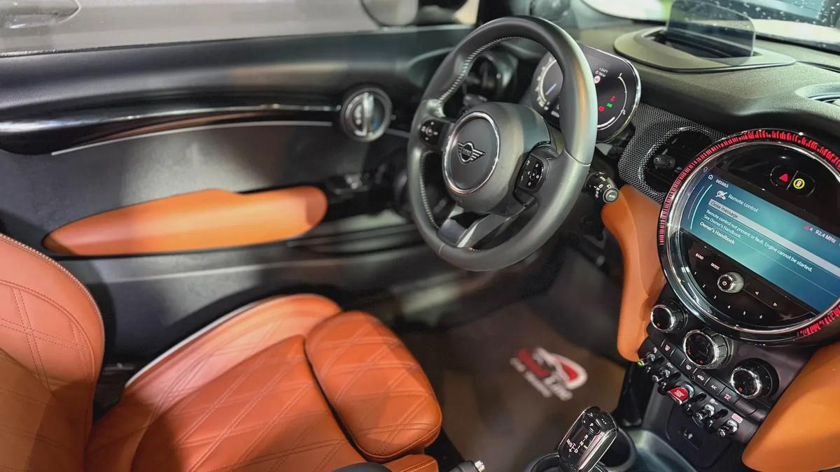Mini Copper S Gcc Full Option model 2023 Super Clean-7-7