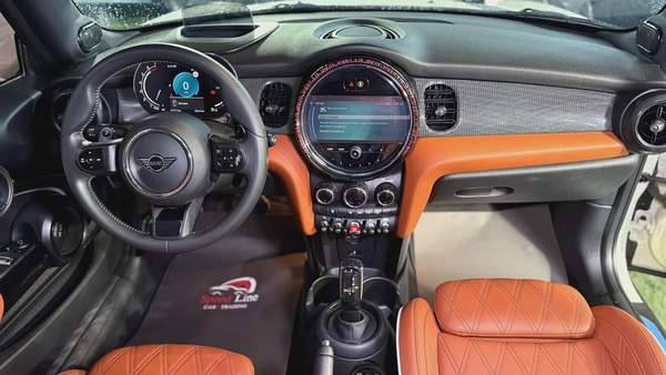 Mini Copper S Gcc Full Option model 2023 Super Clean