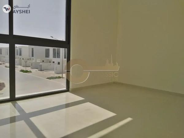 3BR Townhouse | Single Row | Corner unit