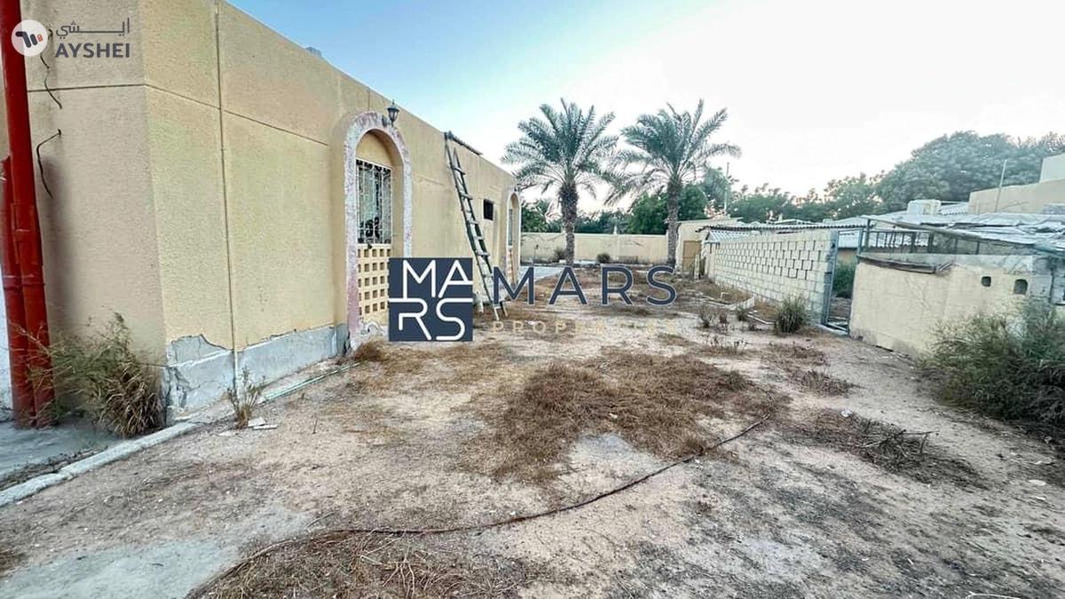 Perfectly located on Main Street residential plot 16000 sqft for sale in Al khazamia-1-landscape