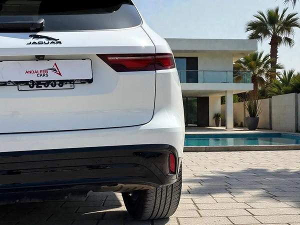 AED 1,650 P.M | 0% DOWN PAYMENT | JAGUAR F-PACE R-SPORT PRESTIGE | 2021