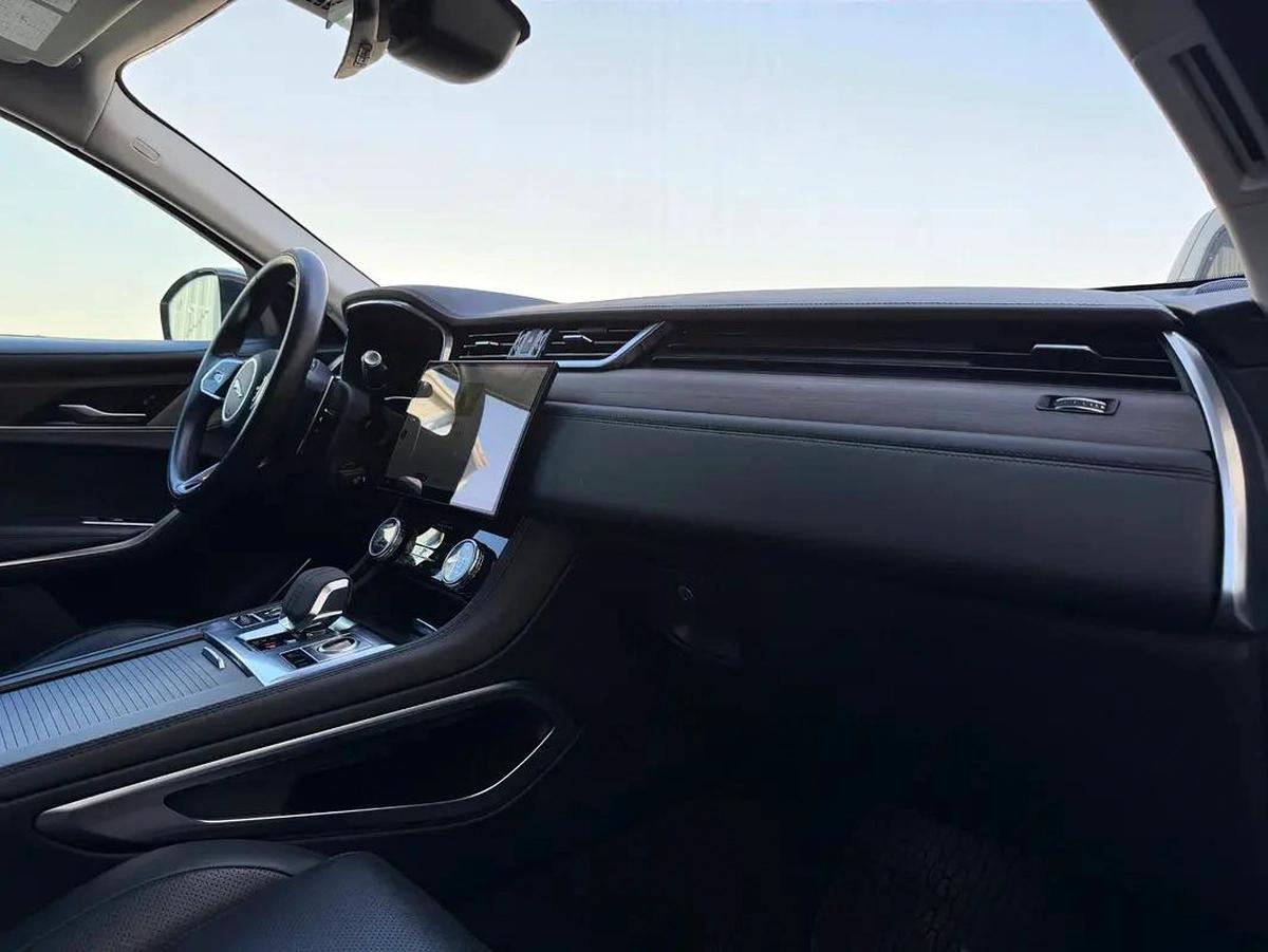 AED 1,650 P.M | 0% DOWN PAYMENT | JAGUAR F-PACE R-SPORT PRESTIGE | 2021-6-6