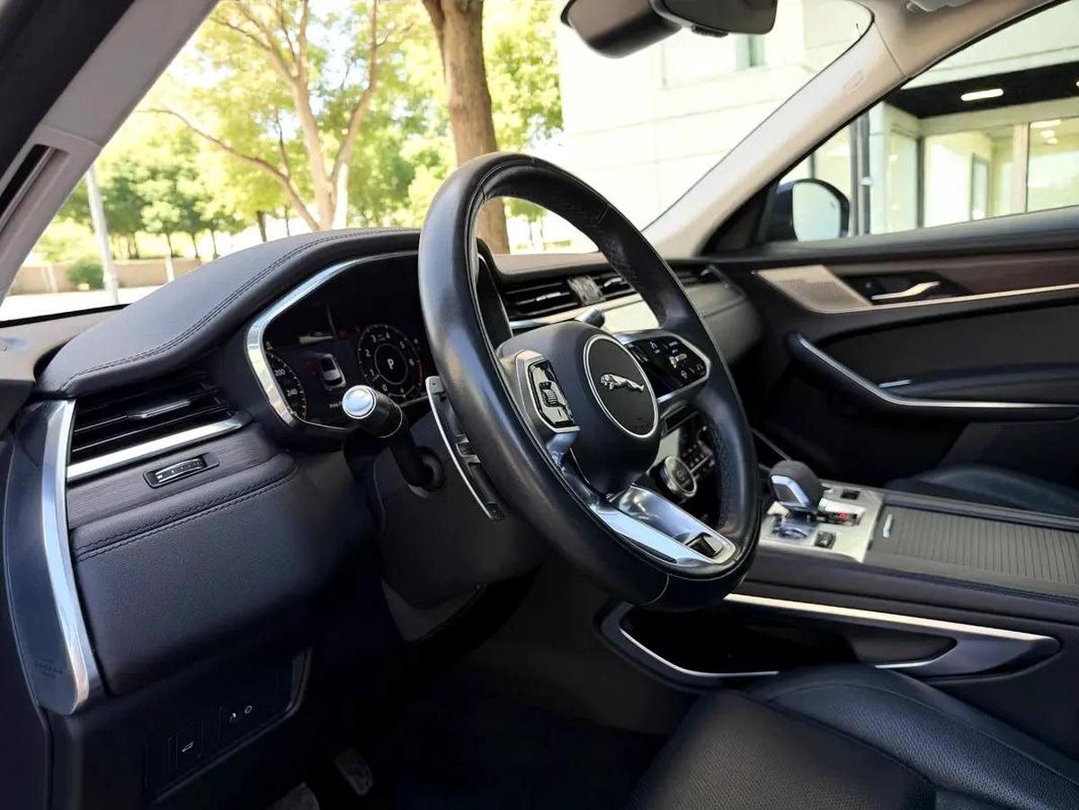 AED 1,650 P.M | 0% DOWN PAYMENT | JAGUAR F-PACE R-SPORT PRESTIGE | 2021-5-5