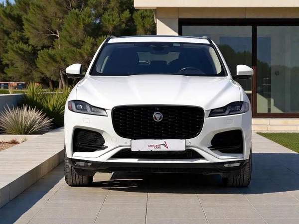 AED 1,650 P.M | 0% DOWN PAYMENT | JAGUAR F-PACE R-SPORT PRESTIGE | 2021