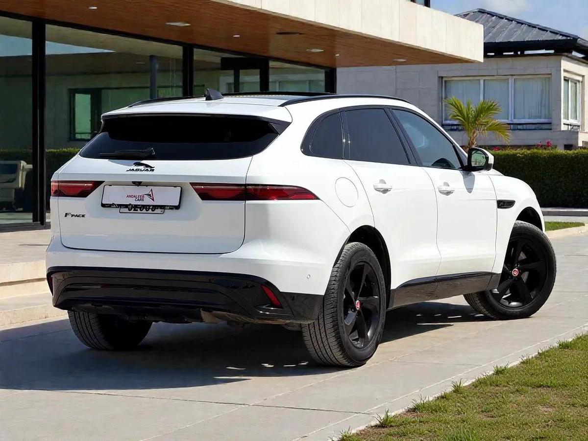 AED 1,650 P.M | 0% DOWN PAYMENT | JAGUAR F-PACE R-SPORT PRESTIGE | 2021-15-15