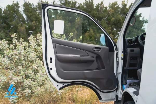 2021 Nissan Urvan Cargo Van - GCC Specs - Very Clean