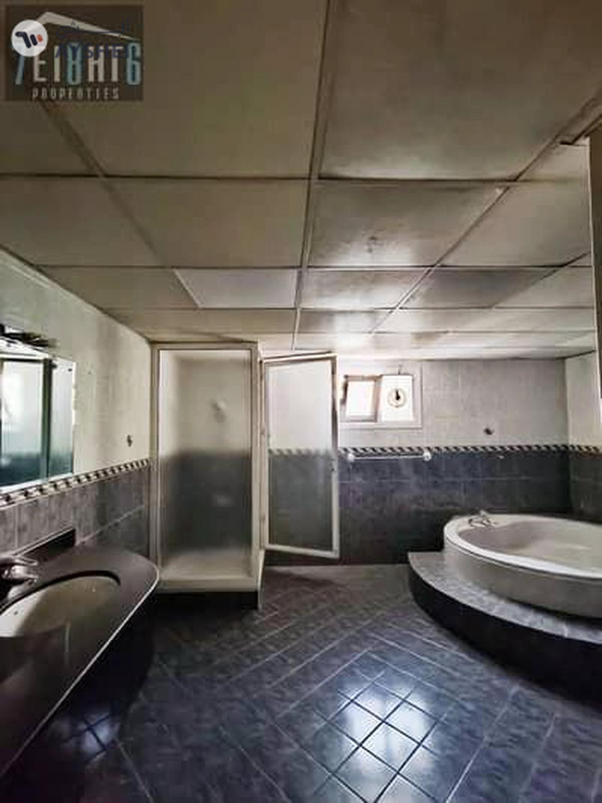 Jumeirah 2, Jumeirah, Dubai-1-portrait