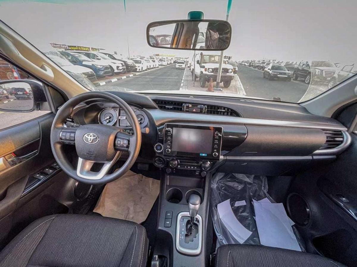 Toyota Hilux SR5 2.4L DIESEL Jordan Specs-3-3
