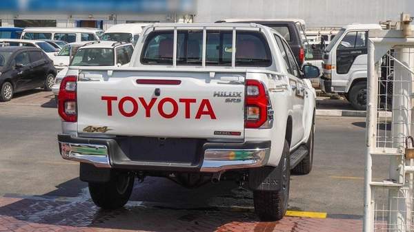 Toyota Hilux SR5 2.4L DIESEL Jordan Specs