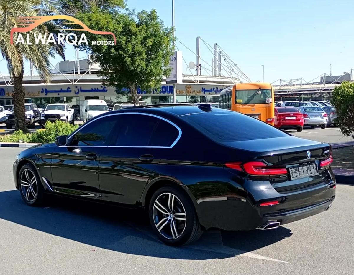 BMW 5-Series 520i-1-1