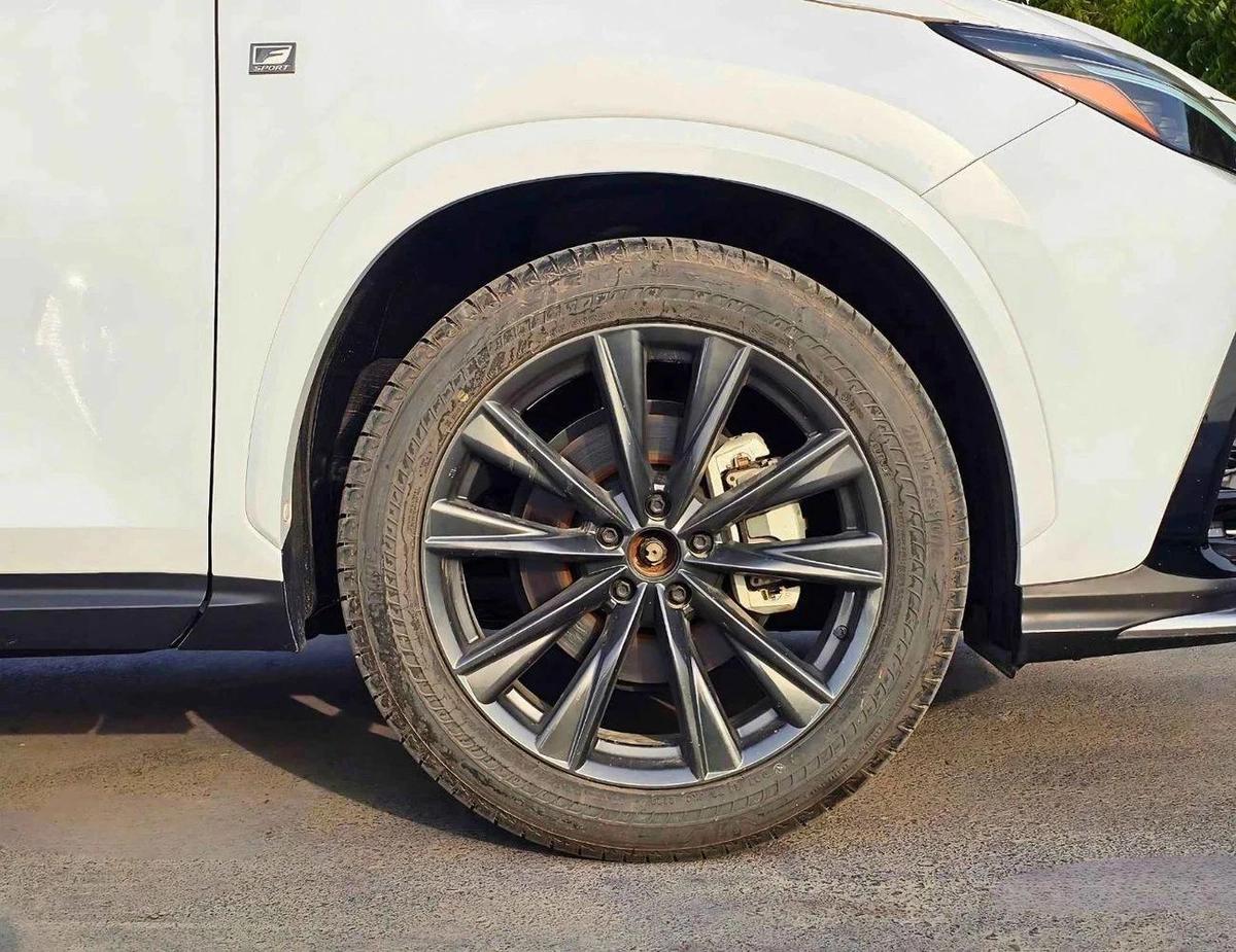 Lexus NX350 F SPORT TURBO CHARGED / PANORAMIC ROOF/ 275 HP ENGINE / 2.4L PETROL AWD (CODE#NXP3F)-4-4