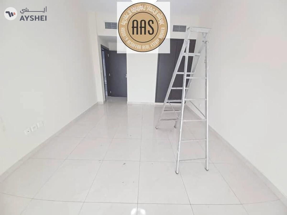 Hot offer 2bhk apartment very close to metro just in 105k-12-12