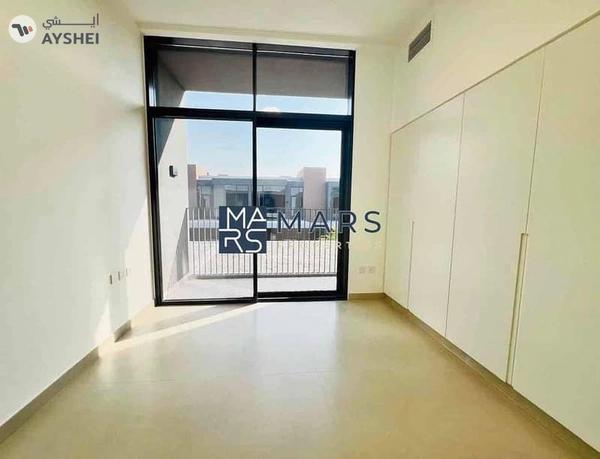 Brand new three bedrooms townhouse for rent in masaar