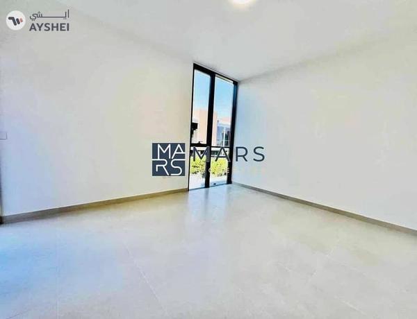 Brand new three bedrooms townhouse for rent in masaar