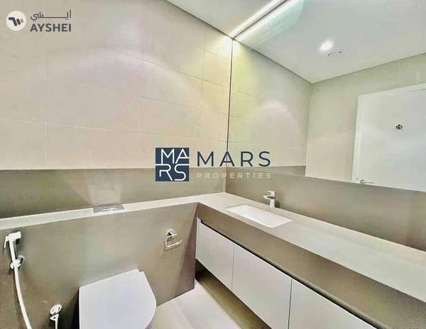 Brand new three bedrooms townhouse for rent in masaar