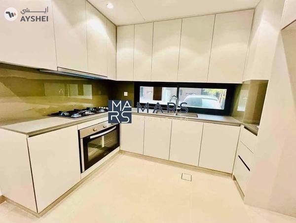Brand new three bedrooms townhouse for rent in masaar
