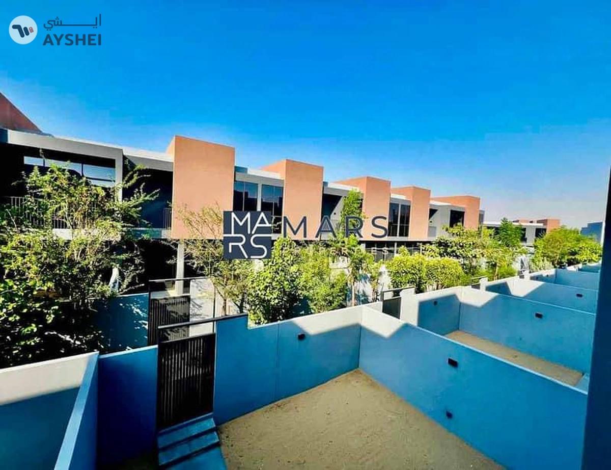 Brand new three bedrooms townhouse for rent in masaar-2-2