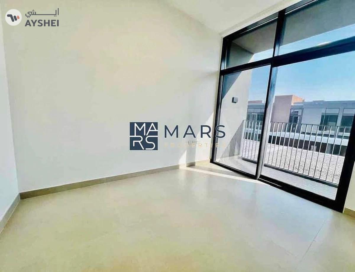 Brand new three bedrooms townhouse for rent in masaar-8-8