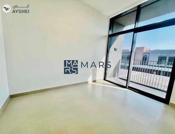 Brand new three bedrooms townhouse for rent in masaar