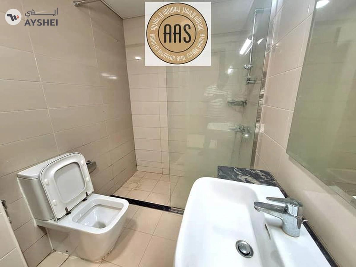 Spacious | 1bhk Apartment Available close kitchen for Rent 53k in warsan4 Dubai-5-5