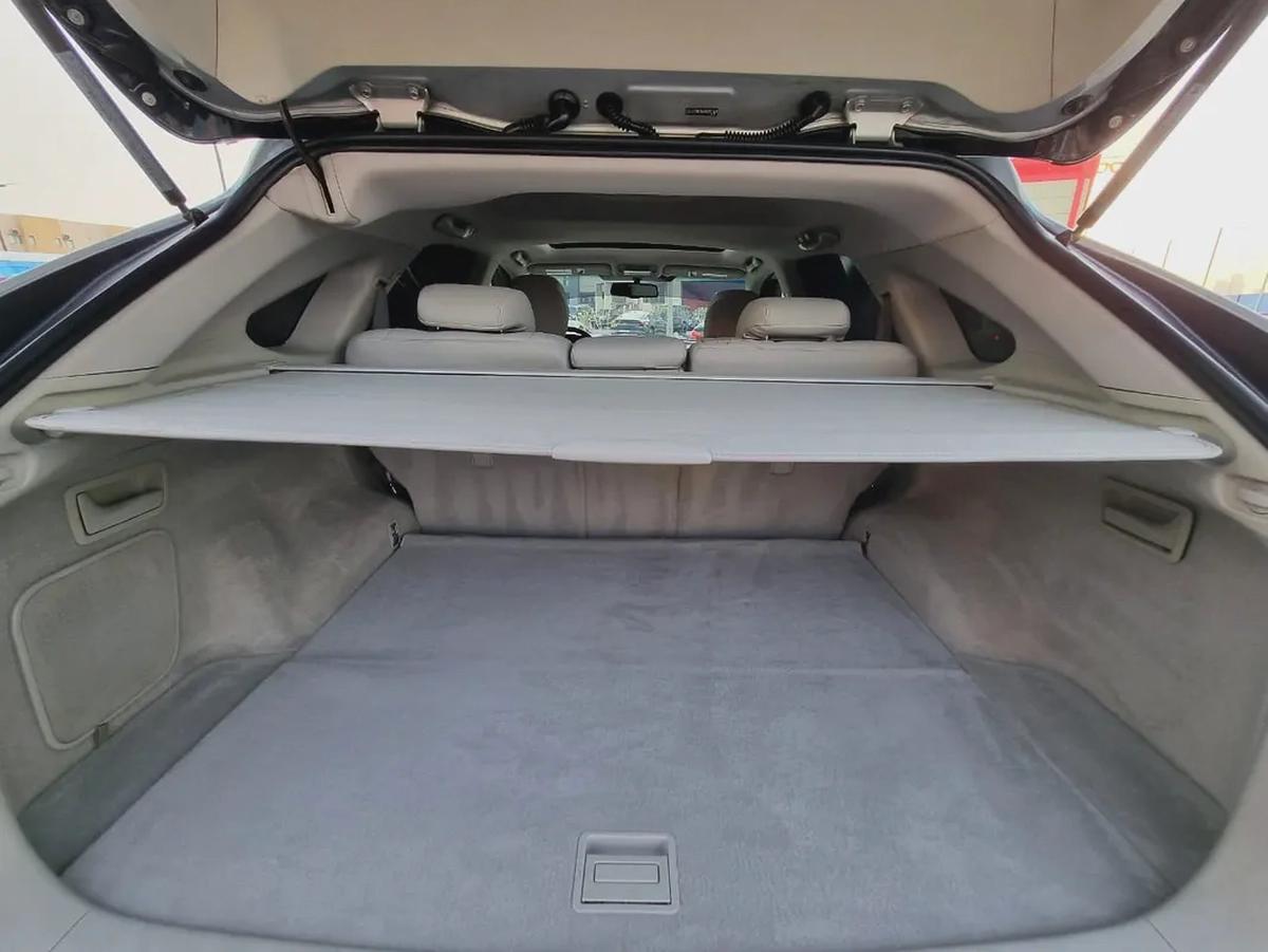 LEXUS RX350 2010 4X4 FULL OPTION IN EXCELLENT CONDITION-8-8