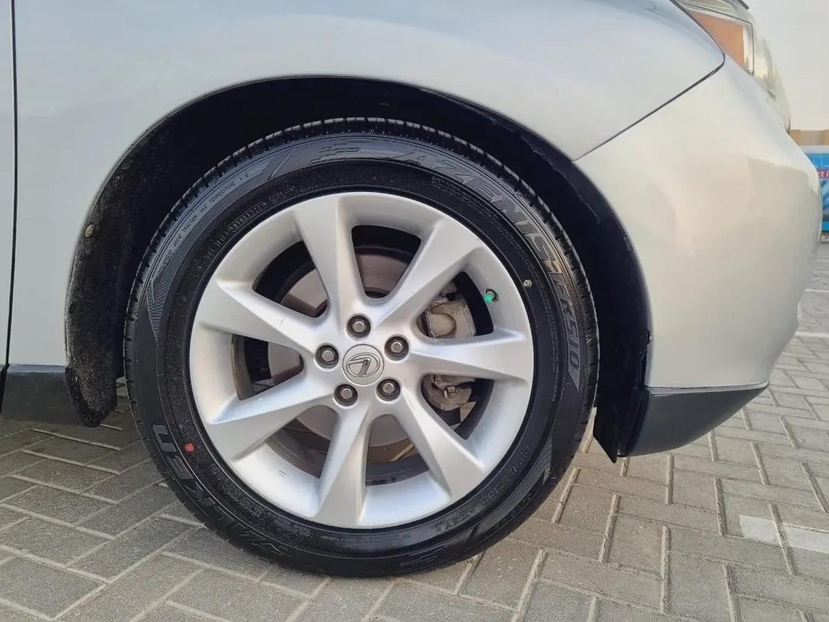LEXUS RX350 2010 4X4 FULL OPTION IN EXCELLENT CONDITION-9-9