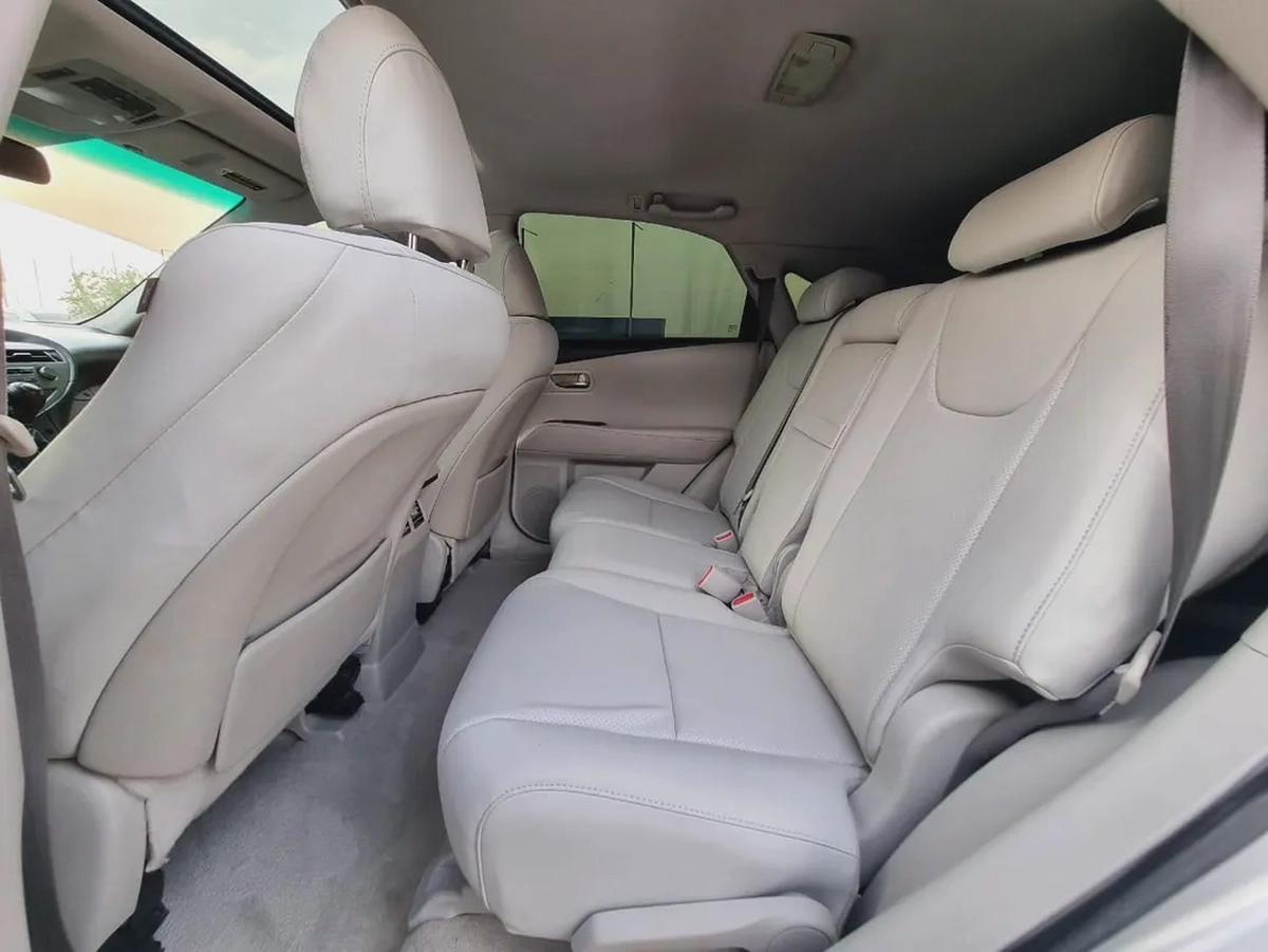 LEXUS RX350 2010 4X4 FULL OPTION IN EXCELLENT CONDITION-11-11