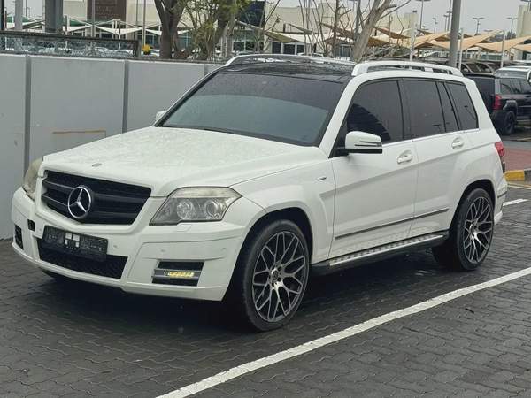 Mercedes-Benz GLK 300 4matic 2012 - GCC Specs - Well Maintained