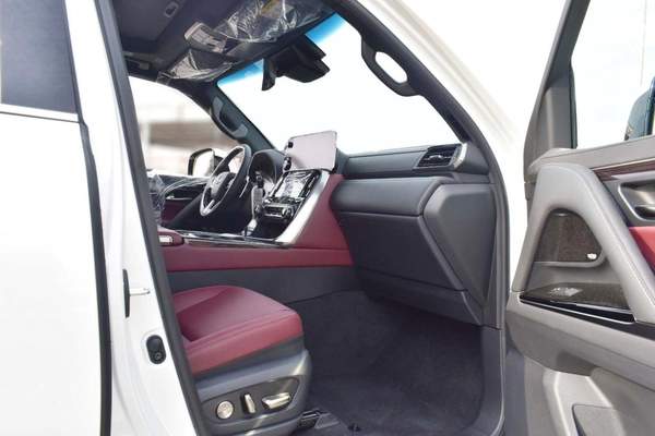 Lexus LX 700h LX700 hybrid Signature 2025 available all colour