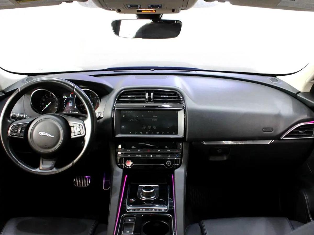 2019 - Jaguar F-Pace 25T V4 No accidents-15-15