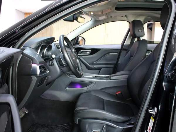 2019 - Jaguar F-Pace 25T V4 No accidents