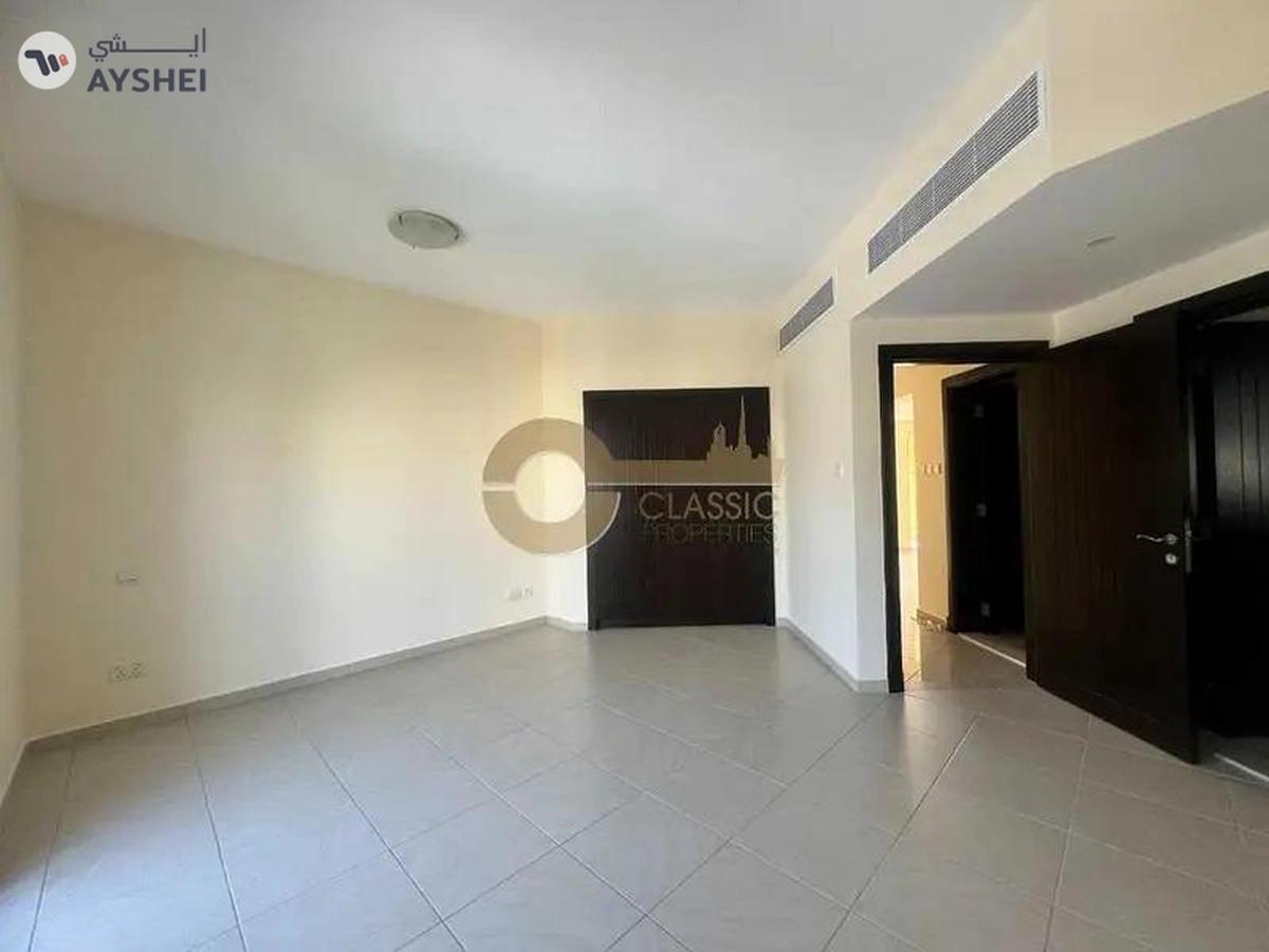 Prime Location| Gated Community| Expansive Layout-10-10