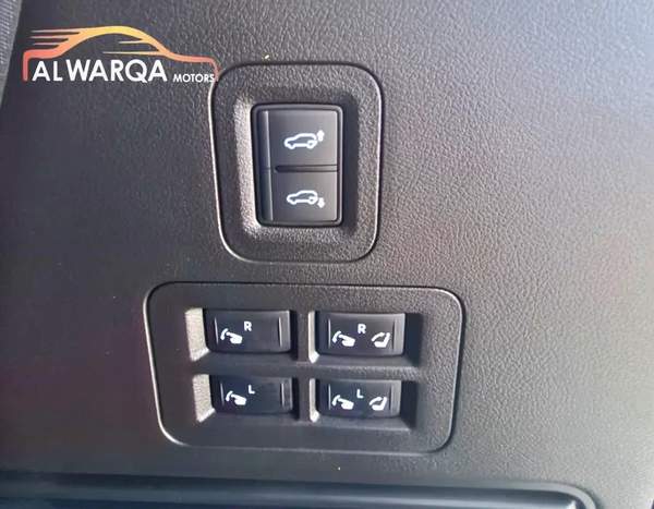 Infiniti QX80 Sensory