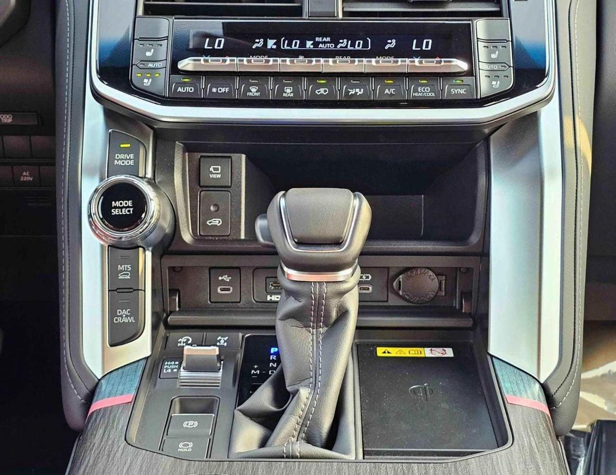 Toyota Land Cruiser VXR TWIN TURBO HYBRID || 3.5L PETROL V6 / RADAR / FULL OPTION (CODE#LC3HVXRH)-20-20