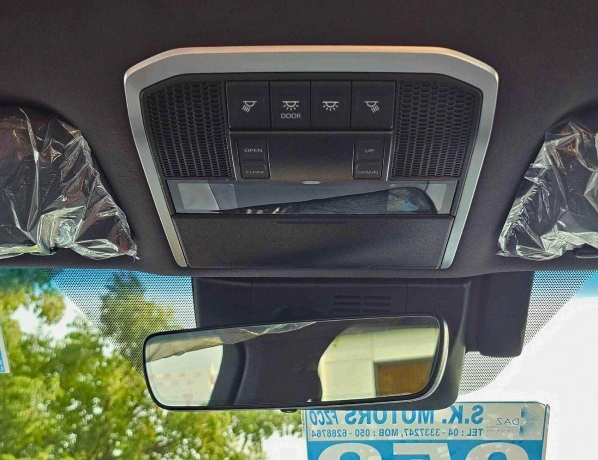 Toyota Land Cruiser VXR TWIN TURBO HYBRID || 3.5L PETROL V6 / RADAR / FULL OPTION (CODE#LC3HVXRH)-21-21