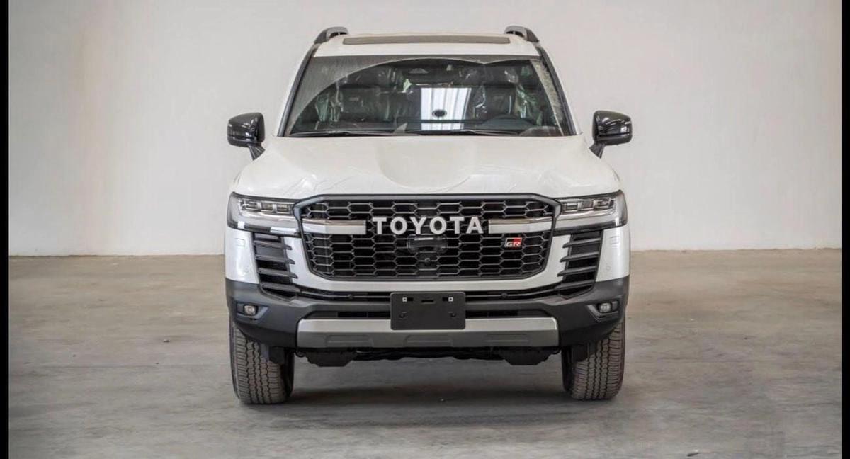 Toyota Land Cruiser LAND CRUISER GR SPORT 3.3L DIESEL 2026-1-1