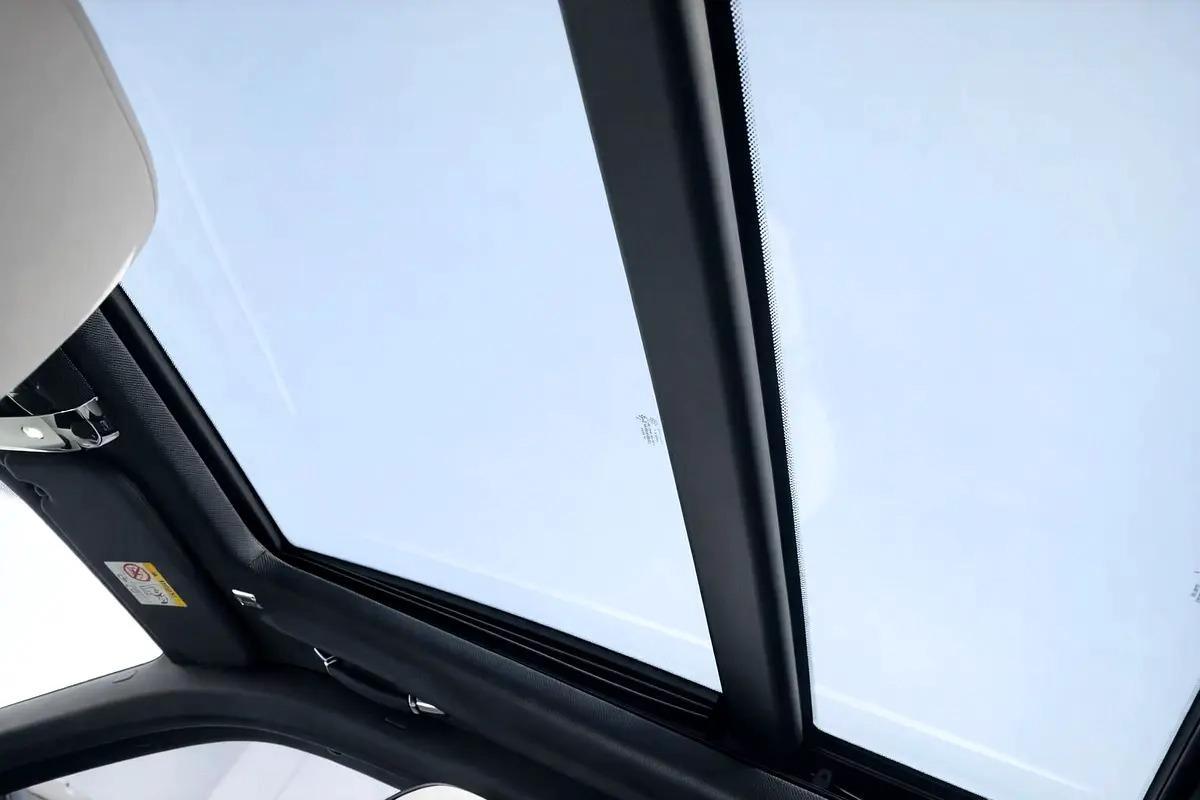 Rolls-Royce Cullinan 2020 | GCC Specs | V12 Luxury SUV | Mint Condition-12-12